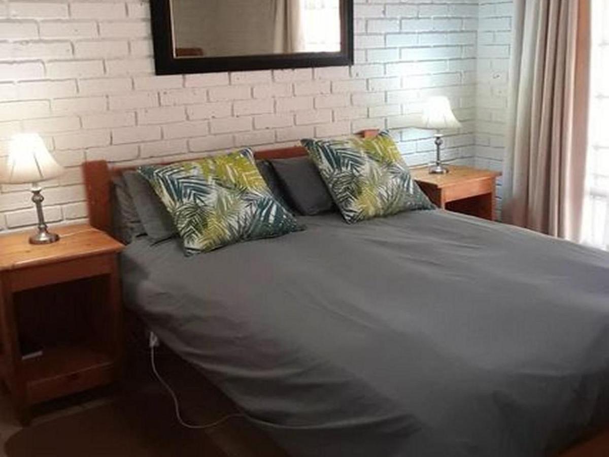 Stoneyhall Farm Accommodation Underberg Buitenkant foto